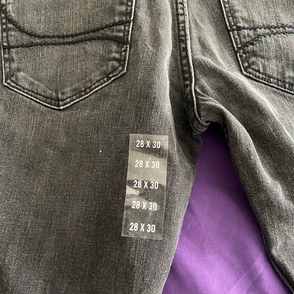 HOLLISTER BLACK SKINNY JEANS - Picture 4 of 5